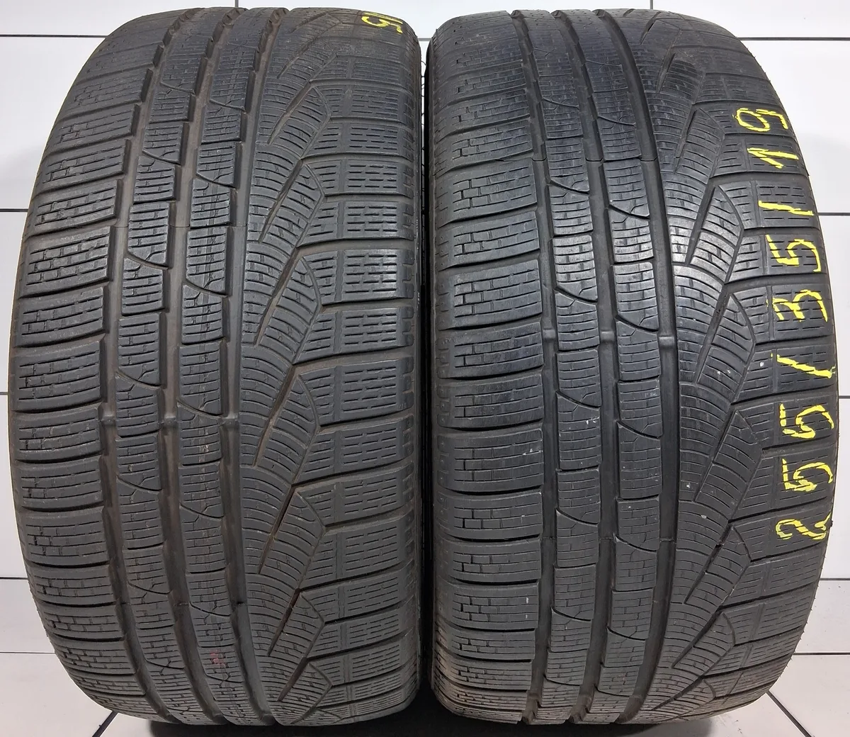 PIRELLI WINTER 240 SOTTOZERO SERIE II 255/35R19 96V XL [2023] 6MM OPONY UŻYWANE, zdjęcie 1