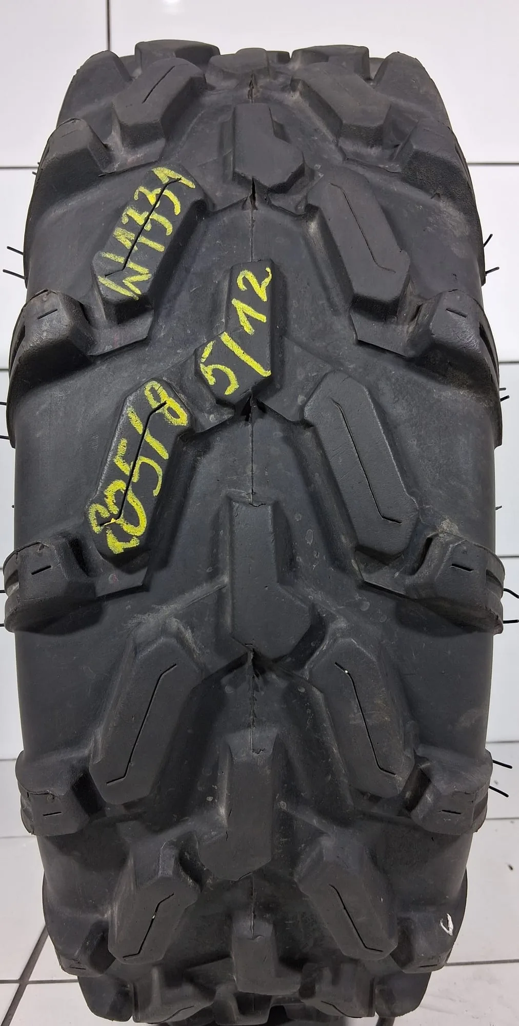 A.C.T CARLISLE 205/85R12 46F [2016] 11MM OPONA UŻYWANA, zdjęcie 1