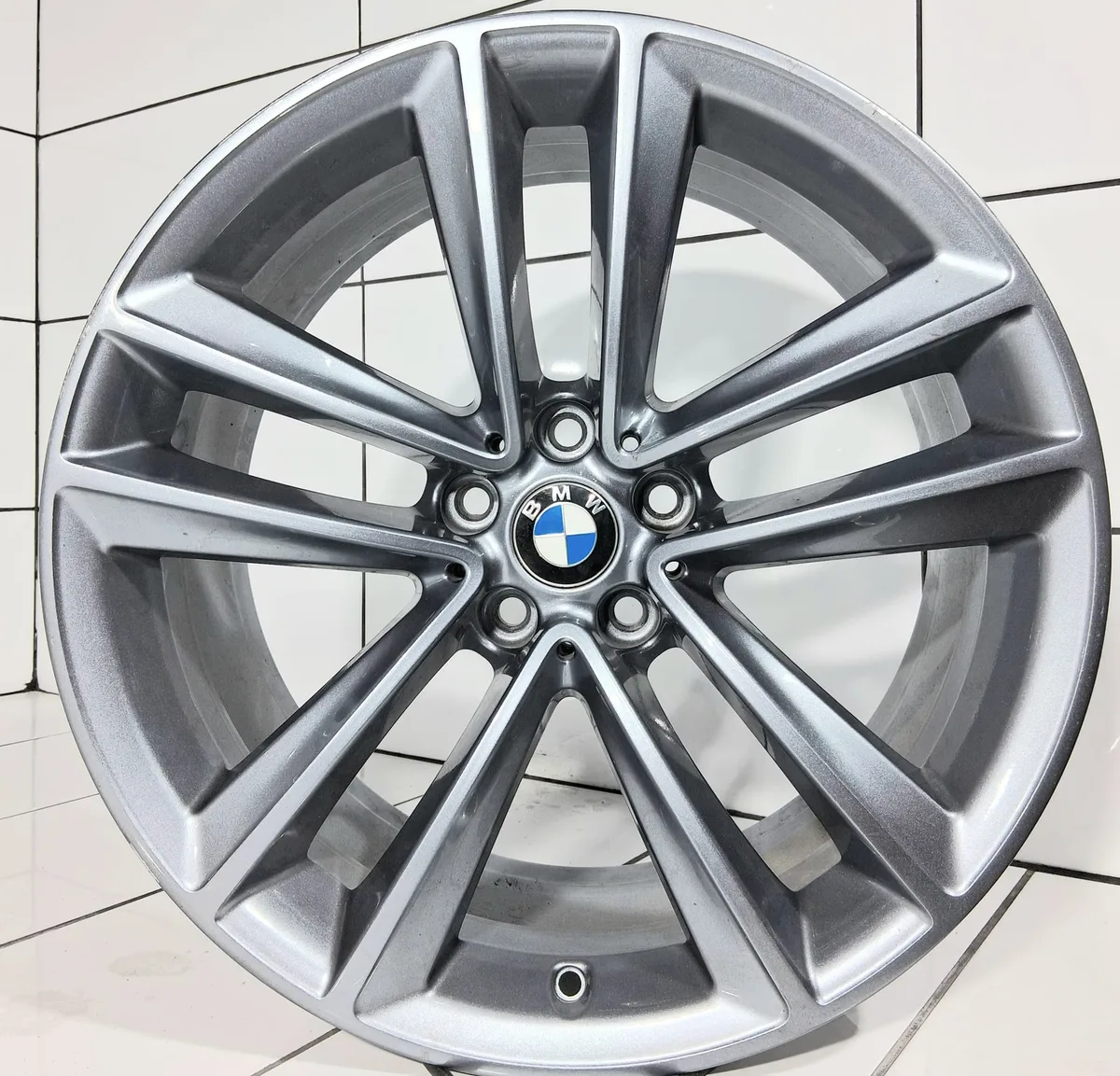 FELGI UŻYWANE BMW 19' 6 G32 7 G11 G12 6863114 STYLING 630 5X112 ET25 [4], zdjęcie 1