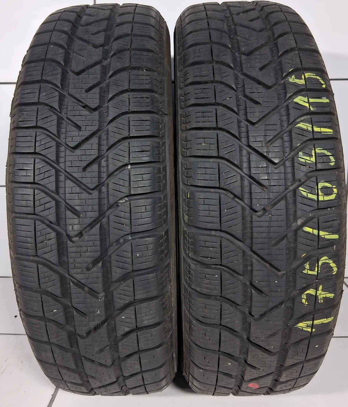 PIRELLI WINTER 210 SNOWCONTROL SERIE III 175/65R15 88H [2020] 7,5MM OPONY UŻYWANE, zdjęcie 1