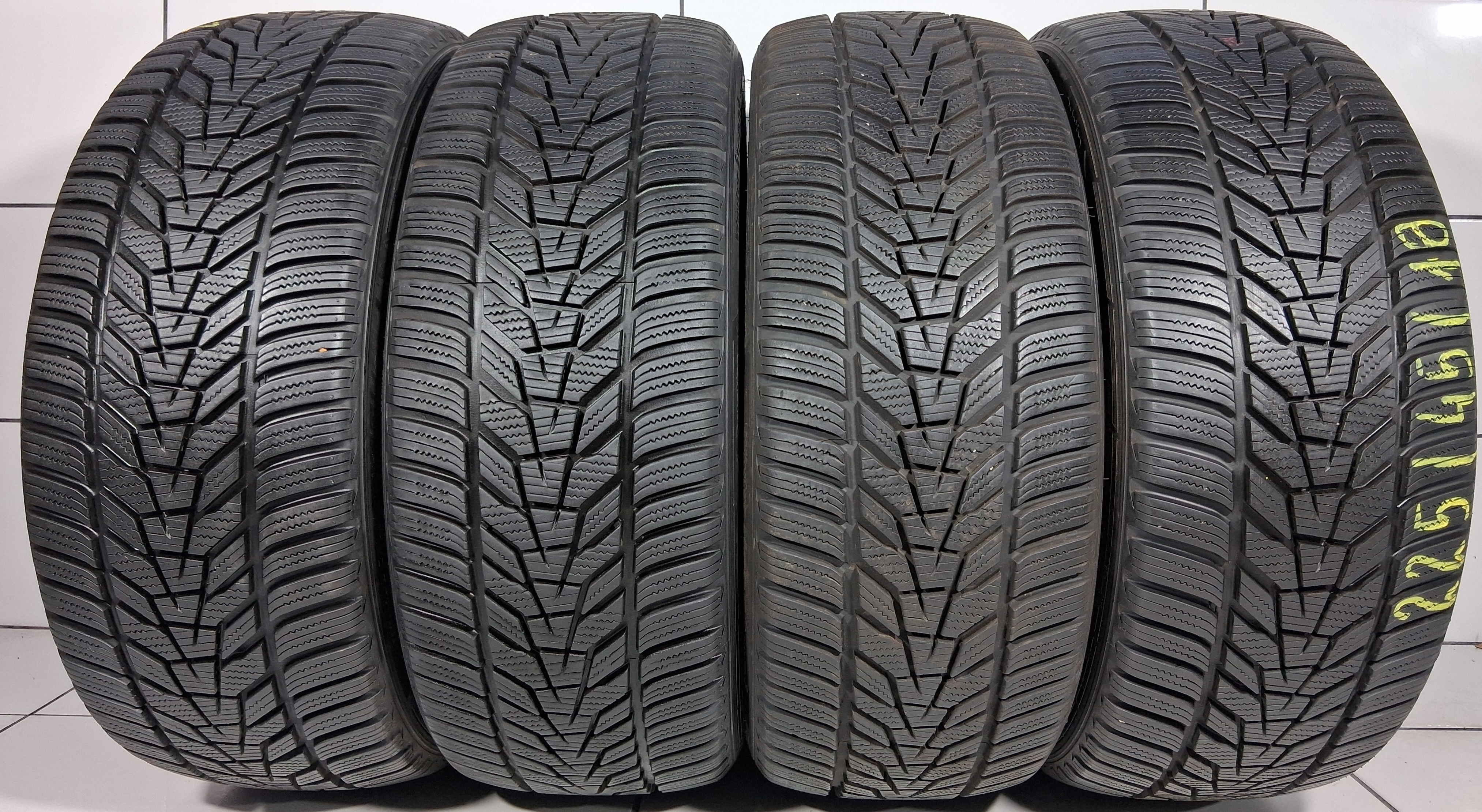 HANKOOK WINTER I*CEPT EVO3 225/45R18 95V XL [2021] 8-8,5MM OPONY UŻYWANE, zdjęcie 1