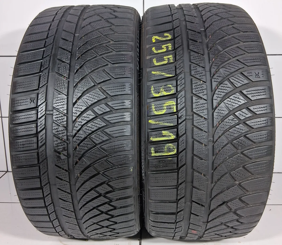 KUMHO WINTERCRAFT WP72 255/35R19 96V XL [2025] 5,5MM OPONY UŻYWANE, zdjęcie 1