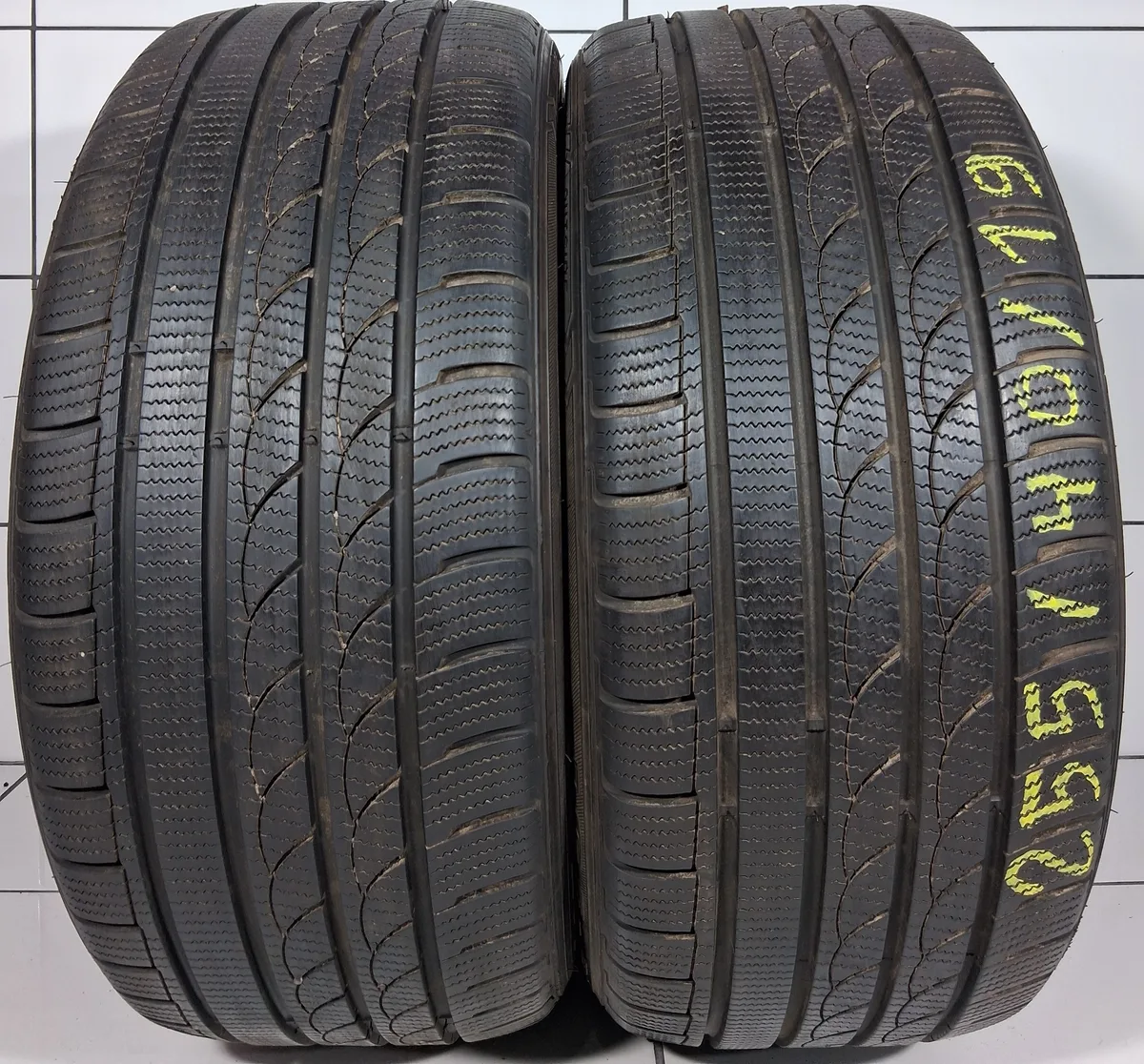 ROTALLA ICE-PLUS S210 255/40R19 100V XL [2020] 6MM OPONY UŻYWANE, zdjęcie 1
