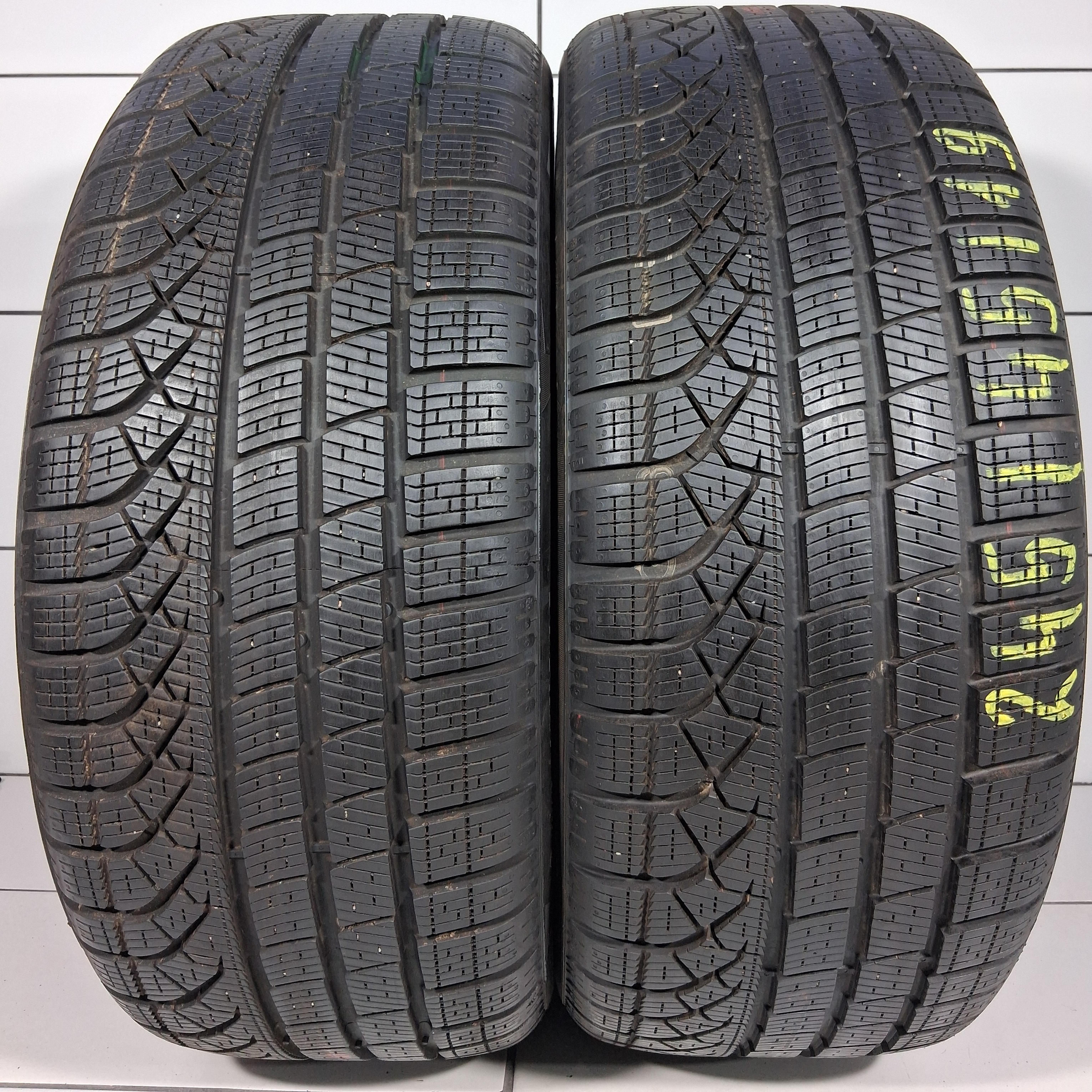 PIRELLI P ZERO WINTER 245/45R19 102H XL [2025] 7,5MM OPONY UŻYWANE, zdjęcie 1