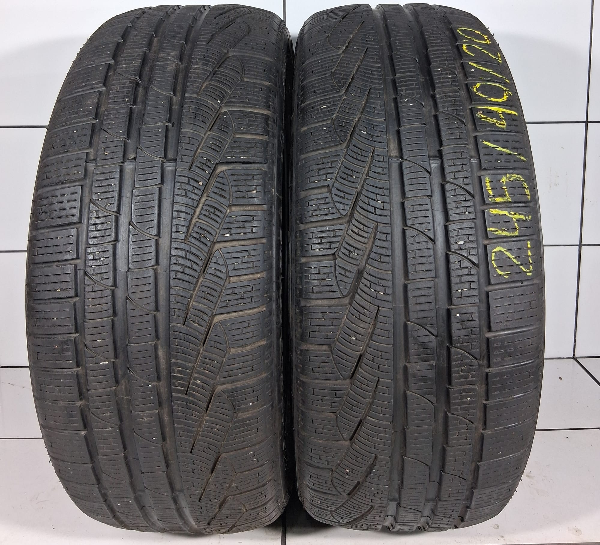 PIRELLI WINTER 240 SOTTOZERO SERIE II 245/40R20 99V XL [2018] 6MM OPONY UŻYWANE