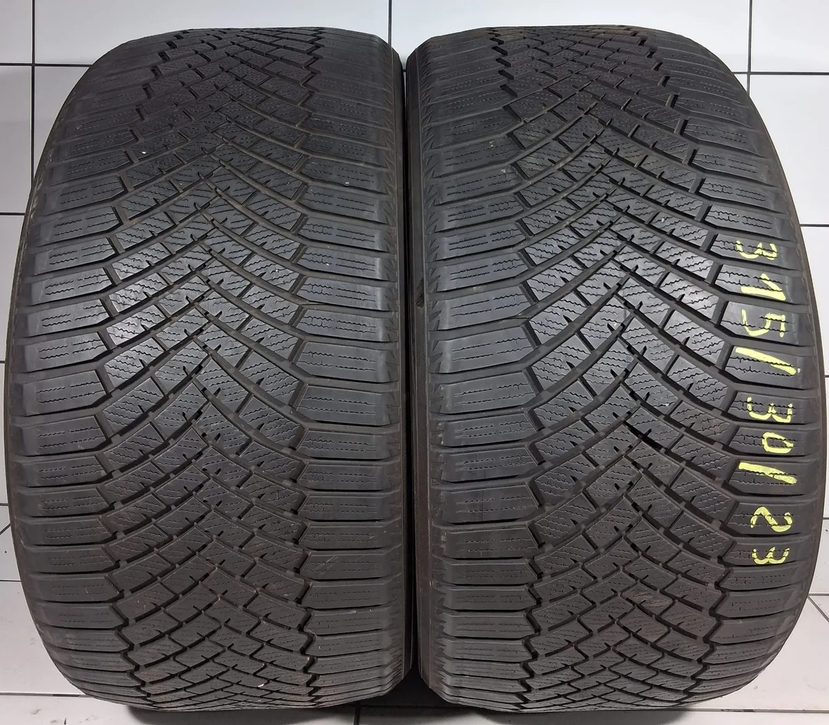 YOKOHAMA BLUEARTH WINTER V906 SUV 315/30R23 108V XL [2024] 6,5MM OPONY UŻYWANE, zdjęcie 1