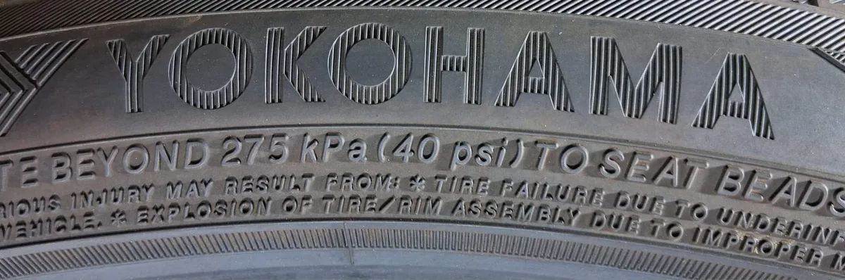YOKOHAMA BLUEARTH WINTER V906 SUV 315/30R23 108V XL [2024] 6,5MM OPONY UŻYWANE, zdjęcie 1