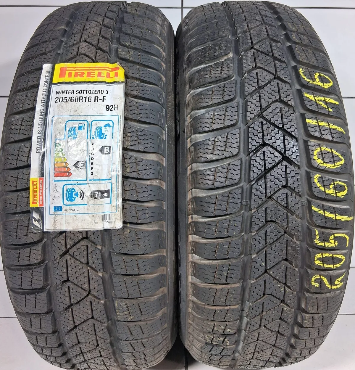 PIRELLI WINTER SOTTOZERO 3 205/60R16 92H XL [2017] 8MM OPONY UŻYWANE, zdjęcie 1