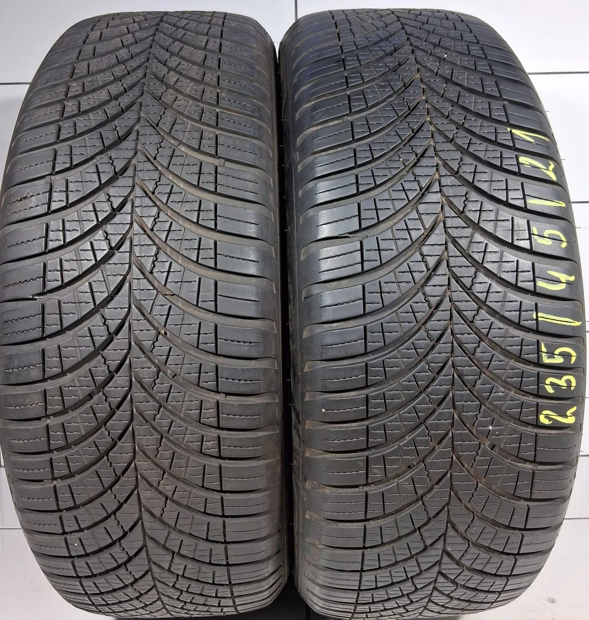GOODYEAR VECTOR 4SEASONS GEN-3 SUV 235/45R21 101T XL [2023] 7MM OPONY UŻYWANE, zdjęcie 1