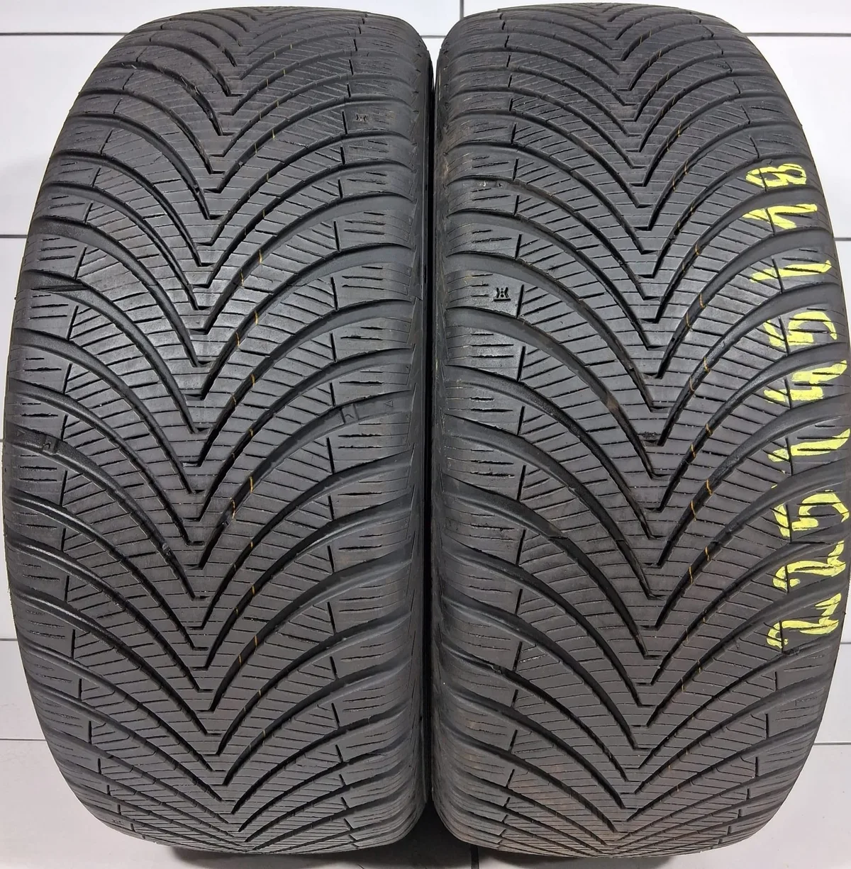 KUMHO SOLUS 4S HA32 225/45R18 95Y XL [2025] 6MM OPONY UŻYWANE, zdjęcie 1