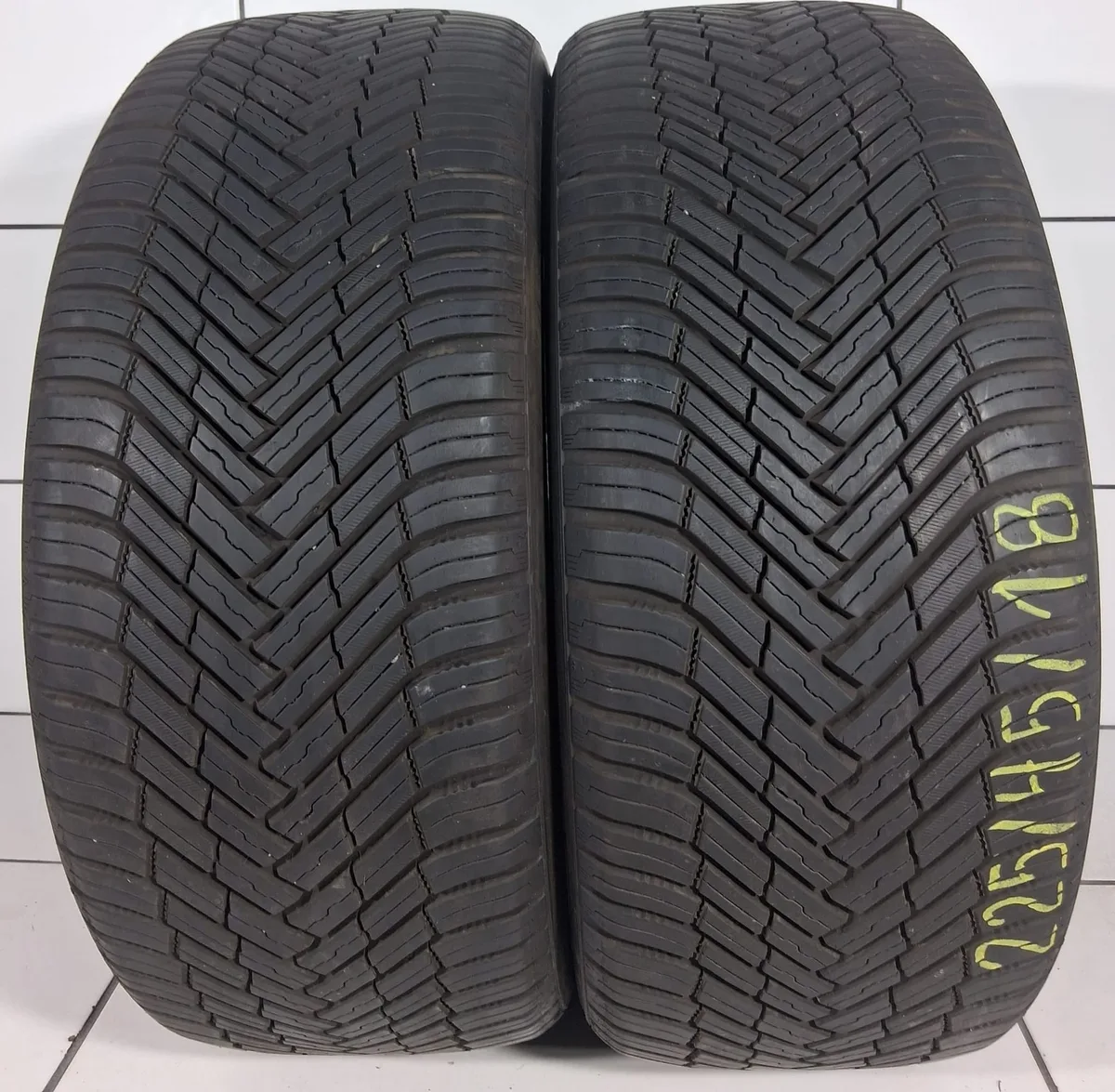NEXEN N'BLUE 4SEASON 2 225/45R18 95Y XL [2025] 7,5MM OPONY UŻYWANE, zdjęcie 1