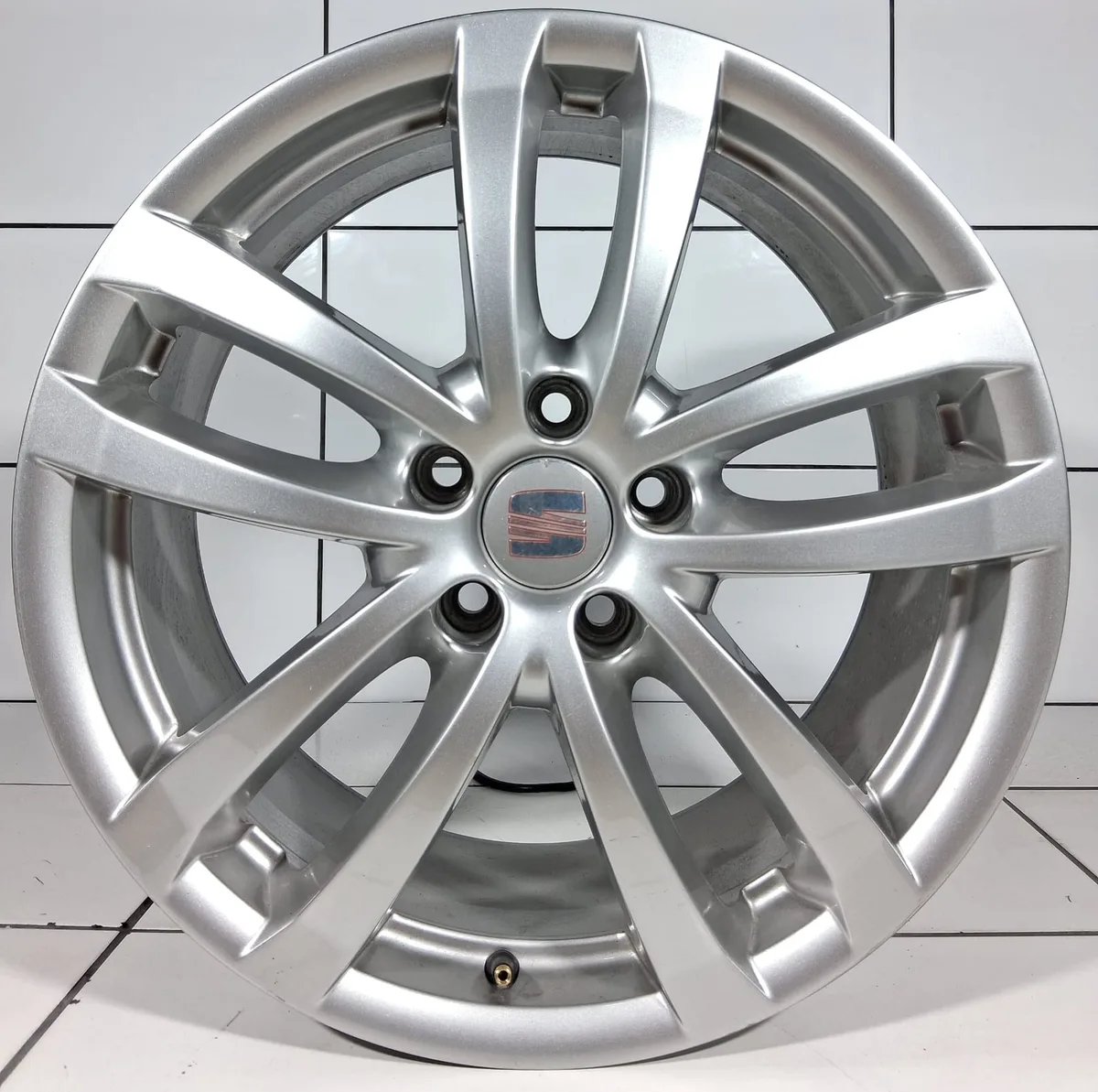 FELGI UŻYWANE SEAT 18" LEON II ALTEA ALTEA XL TOLEDO III 1P0601025E 5X112 ET51 [4], zdjęcie 1