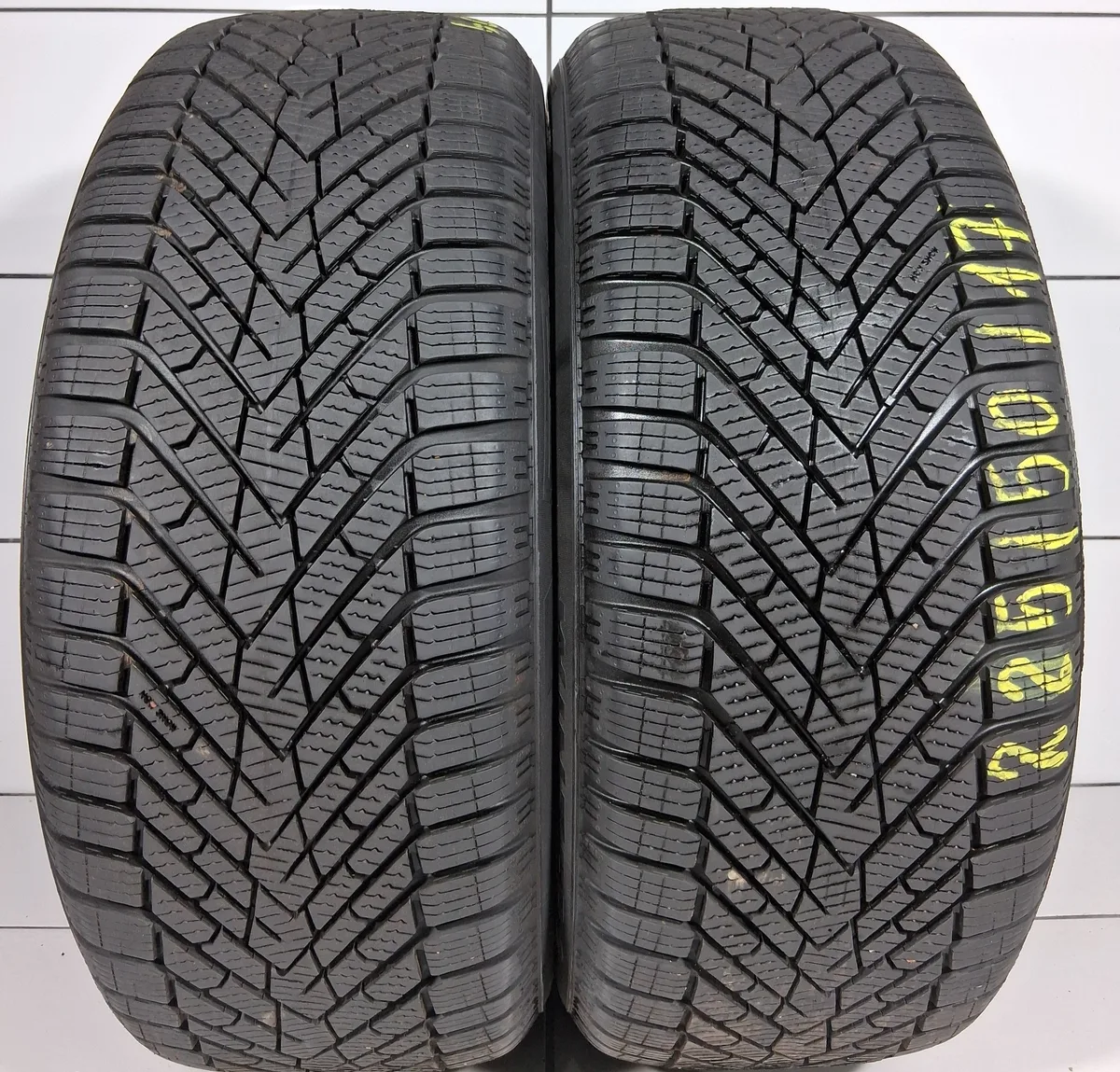 PIRELLI CINTURATO WINTER 2 225/50R17 98V [2025] 8MM OPONA UŻYWANA, zdjęcie 1