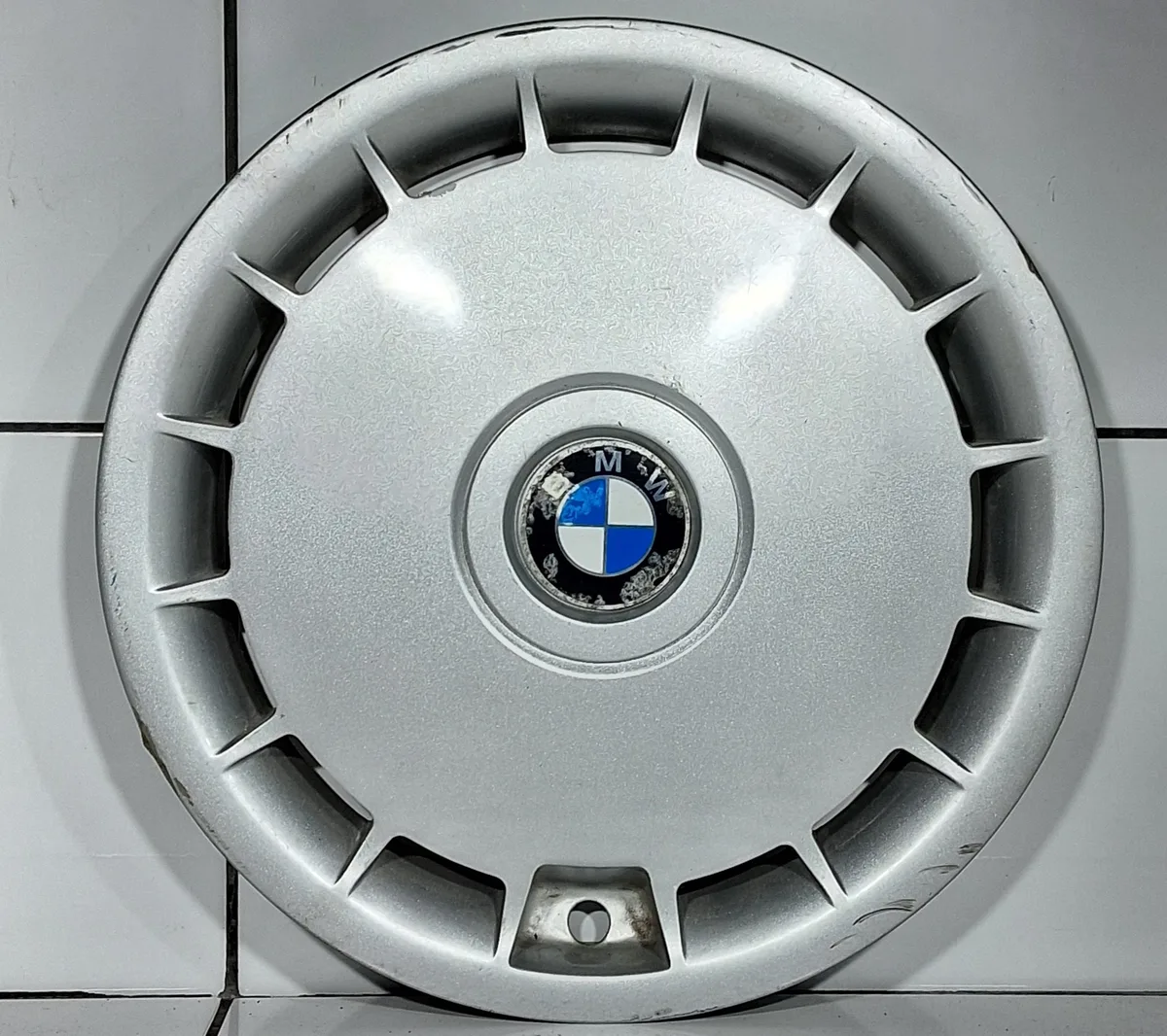 ORYGINALNY KOŁPAK 15' BMW E24 E28 E32 E34, zdjęcie 1