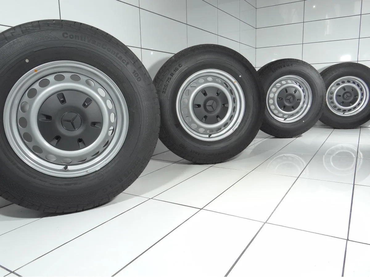 KOŁA UŻYWANE Mercedes-Benz OE A9074014800 MERCEDES SPRINTER 6x130 ET54 225/75R16C 121/120R [2022] 8,5MM Srebrny, zdjęcie 1