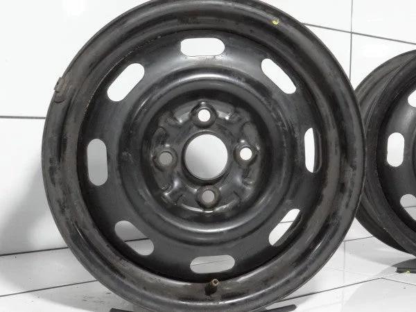 INNE 14' Czarny MAZDA 323, zdjęcie 1