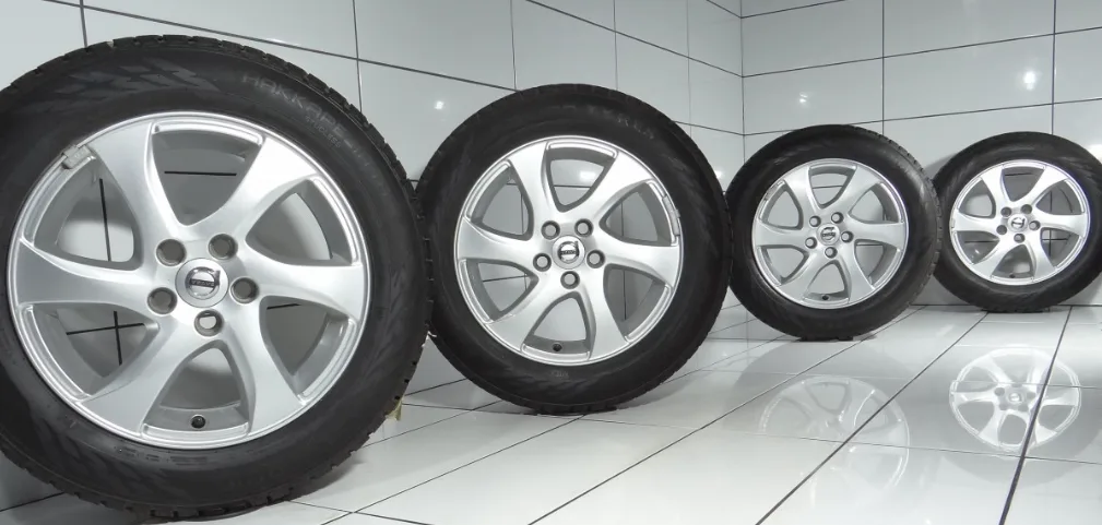 KOŁO UŻYWANE Volvo OE 31317058 V40, V60, V70, V50, 2018R, 96R 5x108 ET50 205/60R16 96R [2018] 7,5MM Srebrny, zdjęcie 1